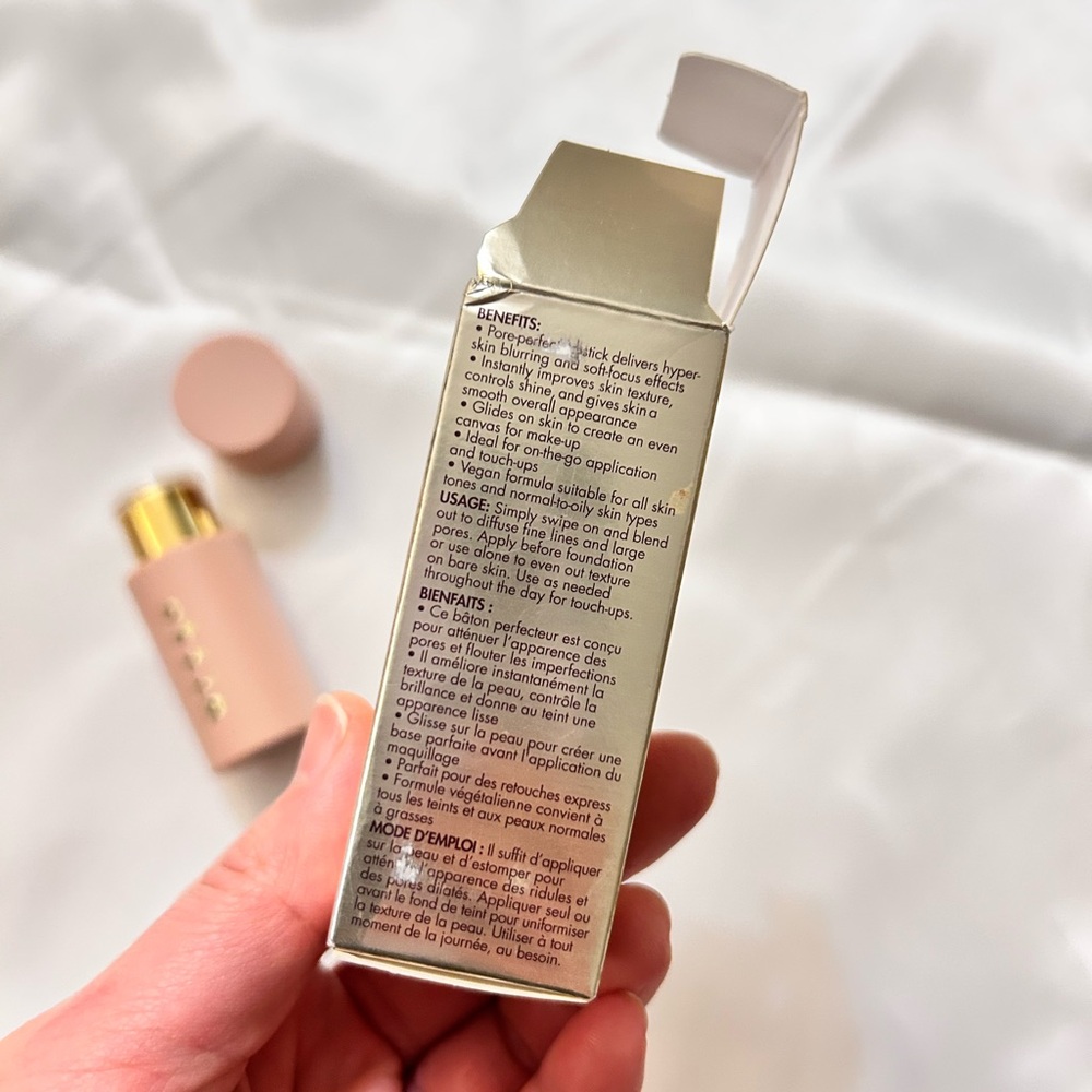 Stila All About the Blur Instant Blurring Stick - Picture 7 of 11